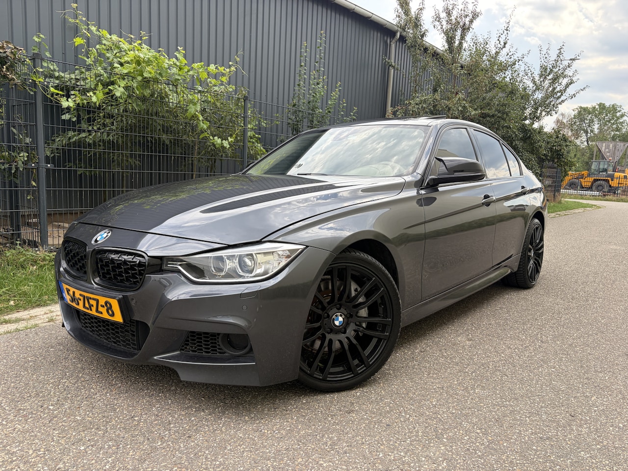 BMW 3-serie - 335i ActiveHybrid 3 Upgrade Edition / M-PAKKET / AUTOMAAT / SCHUIFDAK / HARMAN KARDON / 17 - AutoWereld.nl