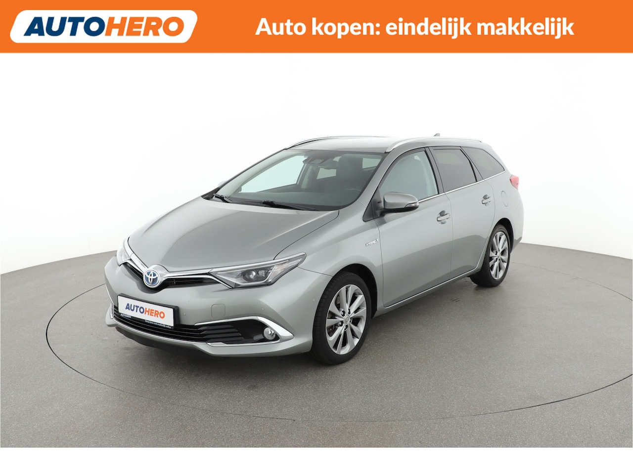 Toyota Auris - 1.8 Hybrid Now Go ZY77609 - AutoWereld.nl