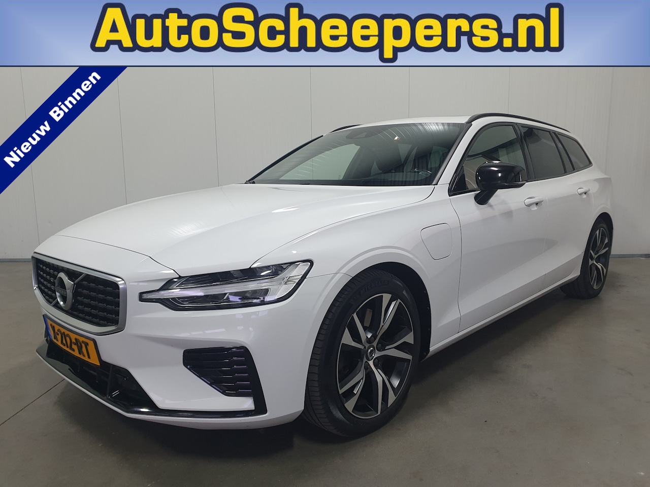 Volvo V60 - 2.0 T8 Twin Engine AWD 390Pk R-Design PANO/STOELVENT/HUDI/PDC/VOL - AutoWereld.nl