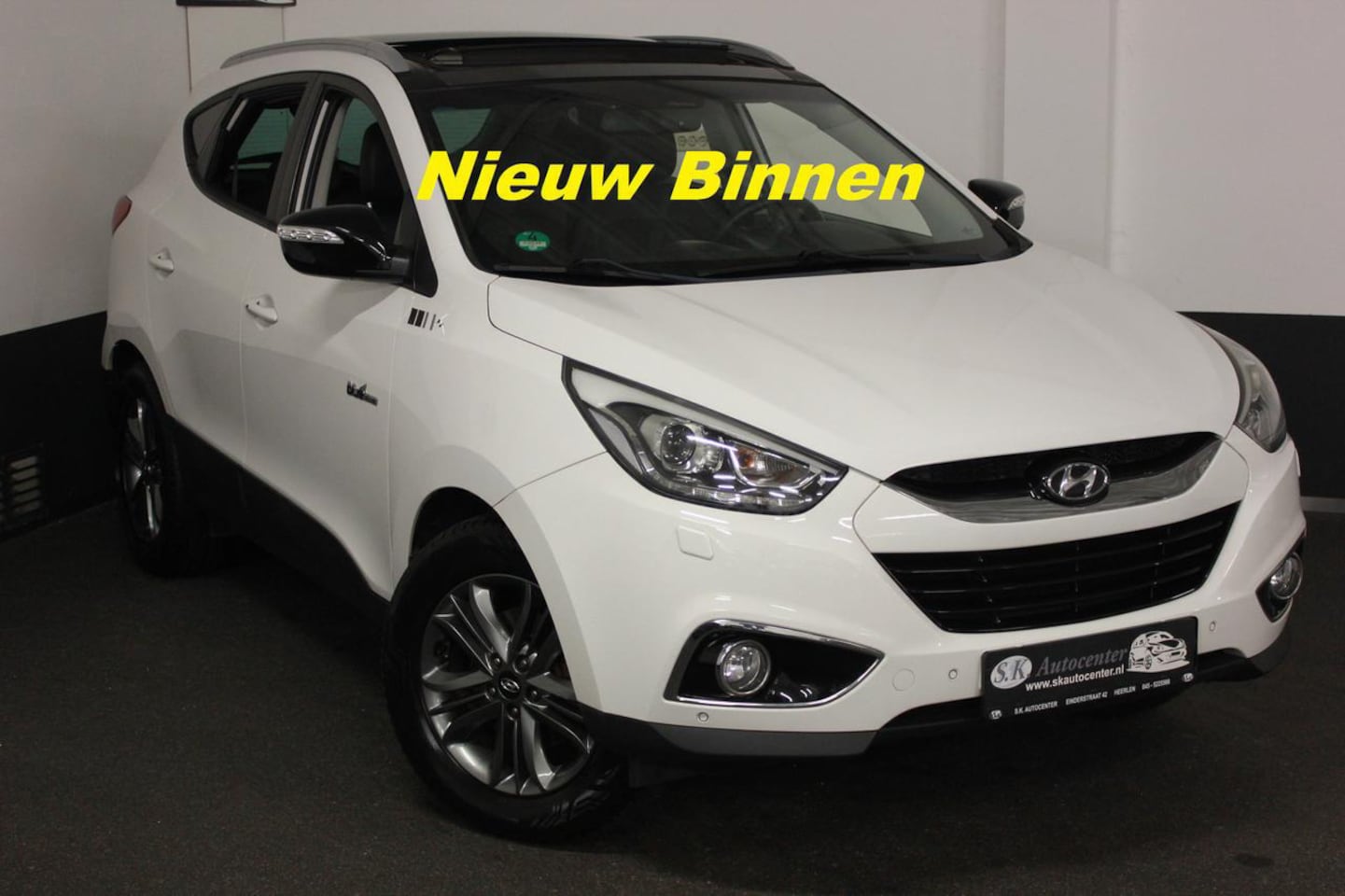 Hyundai ix35 - *PANO*KEYLESS GO*NAVI*CRUISE*CAMERA*LEDER* - AutoWereld.nl