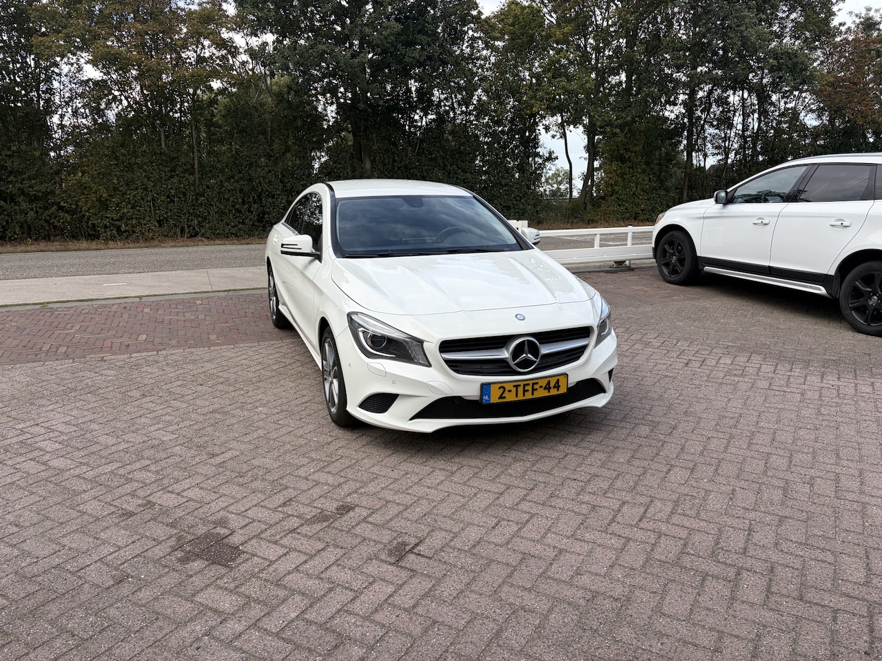 Mercedes-Benz CLA-Klasse - 180 Ambition AUTOMAAT CAMERA PDC CARPLAY - AutoWereld.nl
