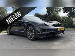 Porsche Taycan Cross Turismo - 4 93 kWh