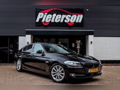 BMW 5-serie - 550i High Executive PANO ALCANTARA SOFTCLOSE HUD