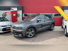 Volkswagen Tiguan - 1.4 TSI Comfortline Business R PANORAMADAK / STOELVERW / KEYLESS / 360GR CAMERA / CARPLAY