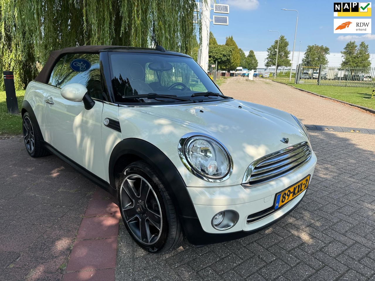MINI Cabrio - 1.6 Cooper Chili Bruine Accenten - AutoWereld.nl