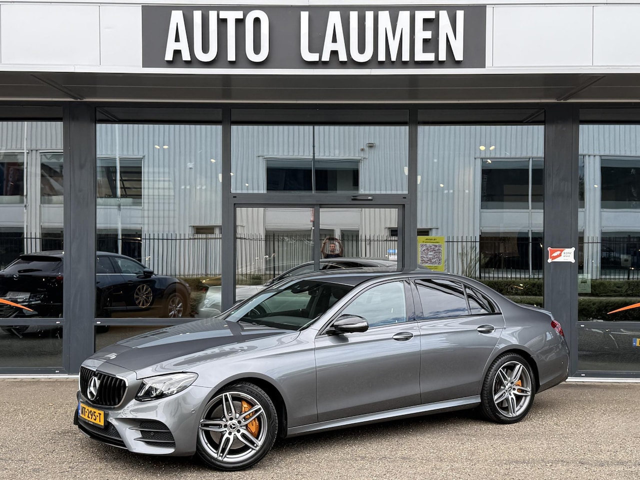 Mercedes-Benz E-klasse - 400 4Matic Prestige Aut. Org. NL Burmester Widescreen Trekhaak Leder Navi Camera Memory Li - AutoWereld.nl