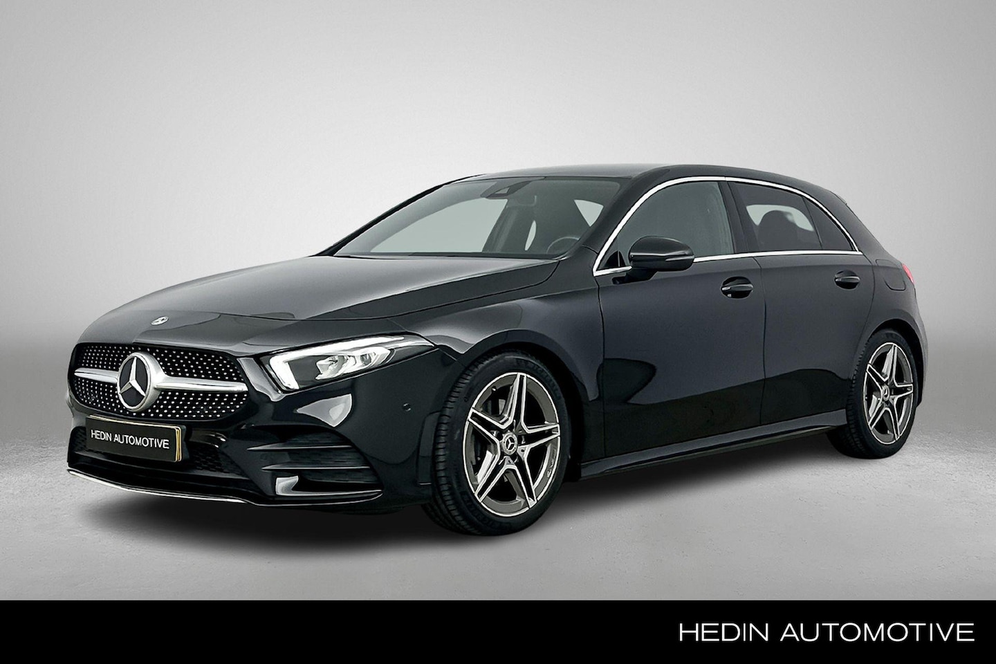 Mercedes-Benz A-klasse - A 160 Business Solution AMG | Advantage Pakket | Trekhaak | LED | Stoelverwarming | Parktr - AutoWereld.nl