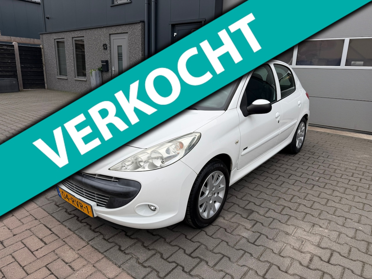 Peugeot 206 - 1.4 Sportium 5drs| Airco|Trekhaak|Distributieriem vervangen|Nieuwe APK - AutoWereld.nl