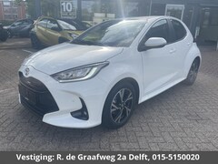 Toyota Yaris - 1.5 Hybrid 115 Dynamic Luxury | Stuur- & Stoelverwarming | Parkeersensoren | Adaptieve Cru