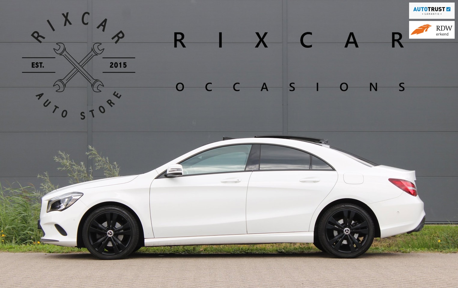 Mercedes-Benz CLA-Klasse - 180 Ambition Automaat AllSeason Panodak ChromeDelete !!NIEUWBINNEN!! - AutoWereld.nl
