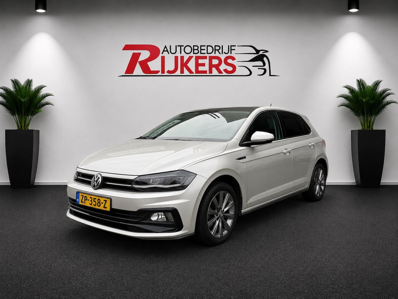 Volkswagen Polo - 1.0 TSI R-Line handgeschakeld Panoramadak,Acc,Apple Carpl,Climate Contr,Camera A,,Navigati - AutoWereld.nl