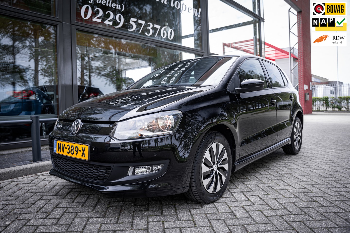 Volkswagen Polo - 1.0 Automaat | PDC | Cruise control | Airco - AutoWereld.nl