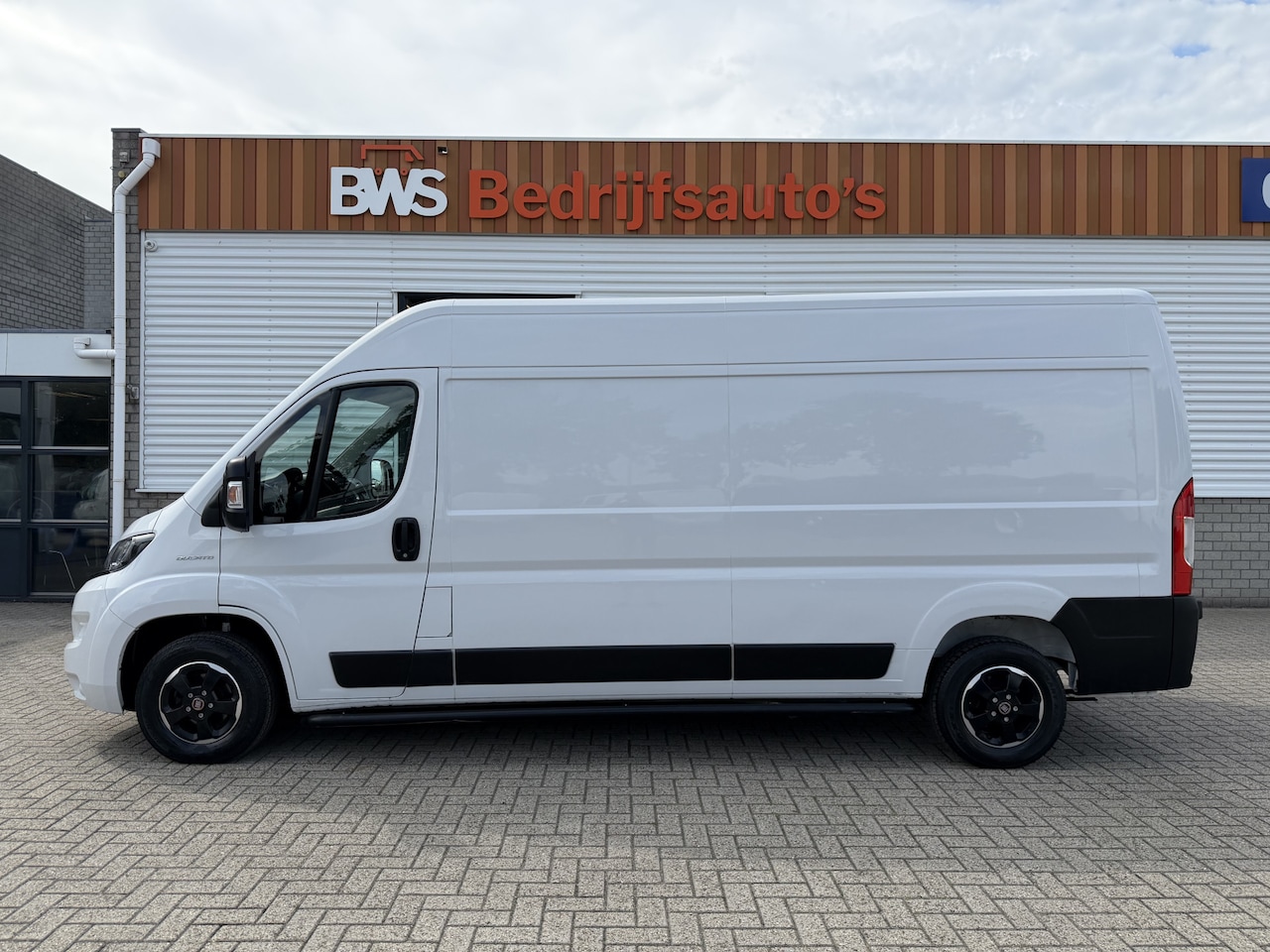 Fiat Ducato - 33 2.3 MultiJet L3H2 / vaste prijs rijklaar € 18.950 ex btw / euro 6 / bpm vrij / lease va - AutoWereld.nl