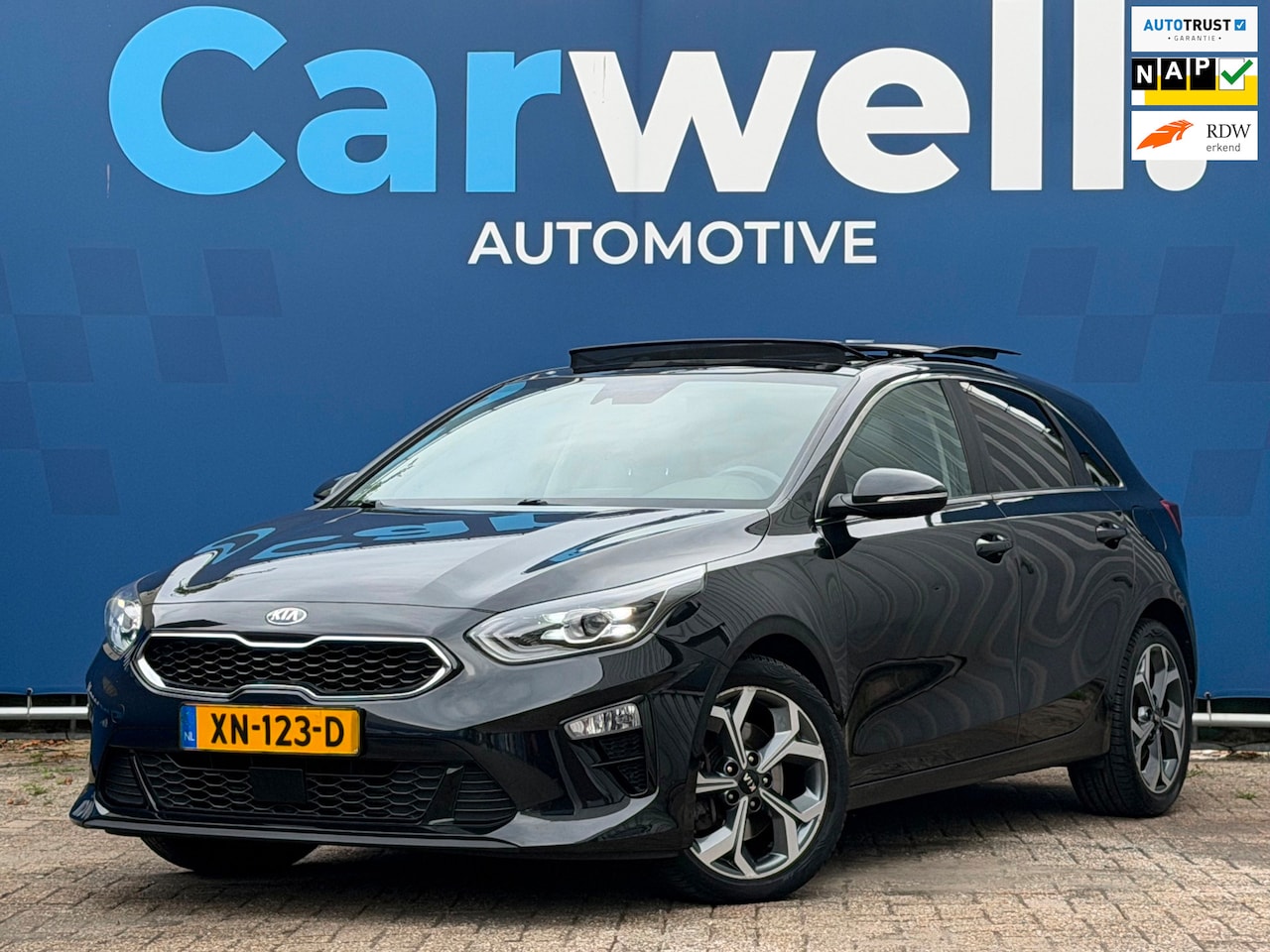 Kia Cee'd - Ceed 1.4 T-GDi ExecutiveLine|2e Eigenaar|Leder|Stoelvw|Stuurvw|Pano|Carplay|Camera|Navi|PD - AutoWereld.nl