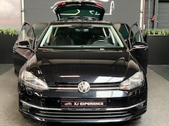 Volkswagen Golf - 1.6 TDI Highline Business NAVI CARPLAY AUTOMAAT
