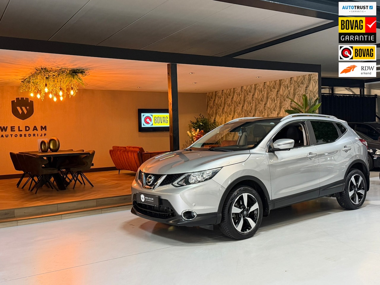 Nissan Qashqai - 1.2 Connect Edition|NAP|NL Auto|Keyless|Pano|360 Camera|Trekhaak|Allseason|Garantie|Rijkla - AutoWereld.nl