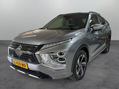 Mitsubishi Eclipse Cross - 2.4 PHEV Instyle Schuif / kanteldak / leer / HUD