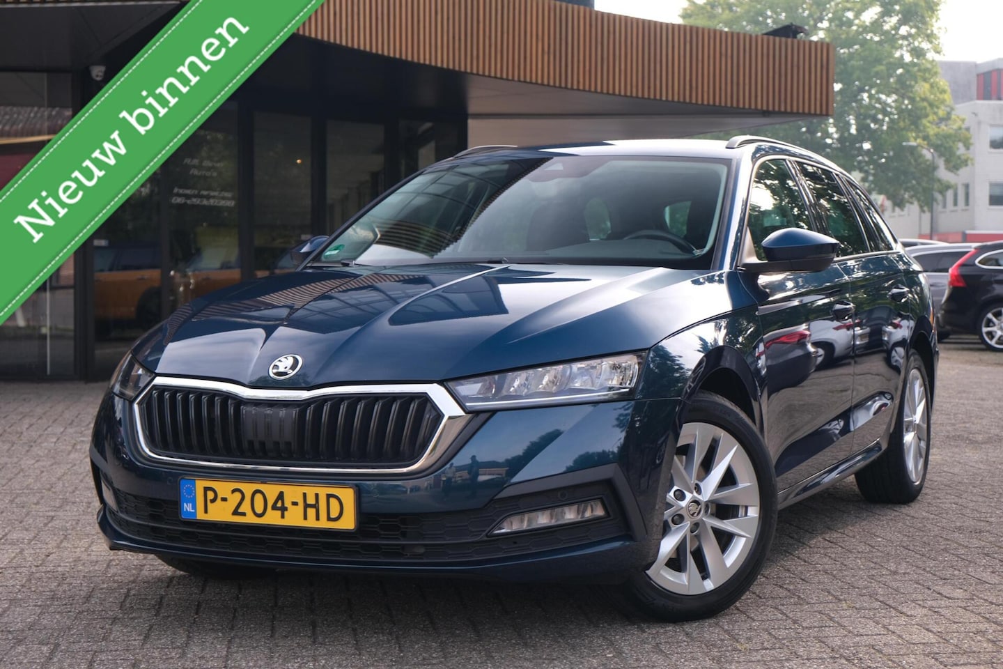 Skoda Octavia Combi - 1.5 e-TSI Business Edition Plus|Rijklaar!|150PK|Camera|Stoelverwarming|Carplay|AndroidAuto - AutoWereld.nl