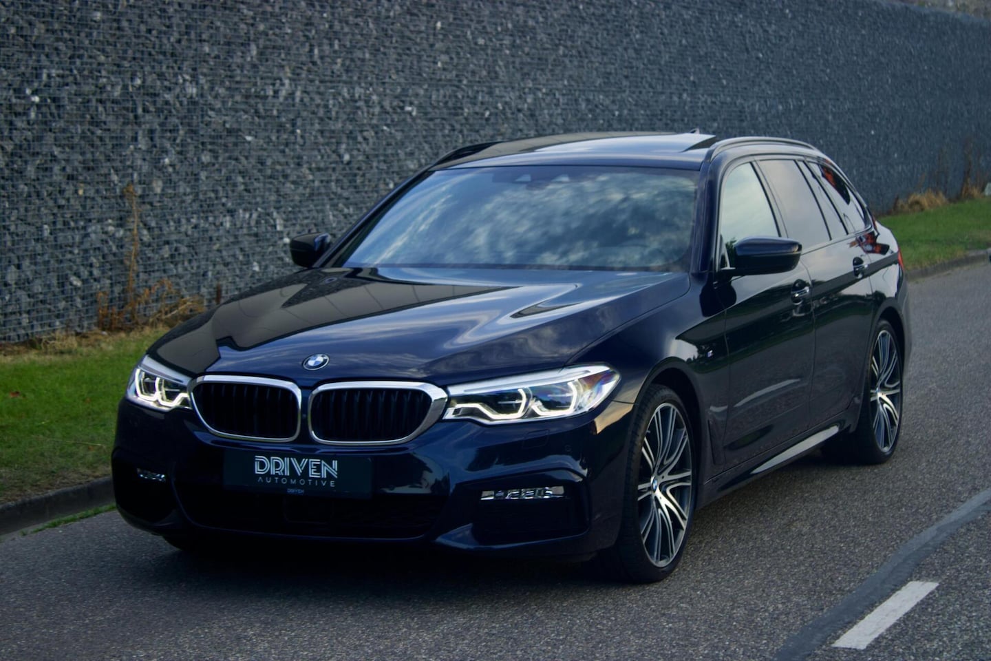 BMW 5-serie Touring - 540i xDrive High Executive 540i xDrive High Executive - AutoWereld.nl