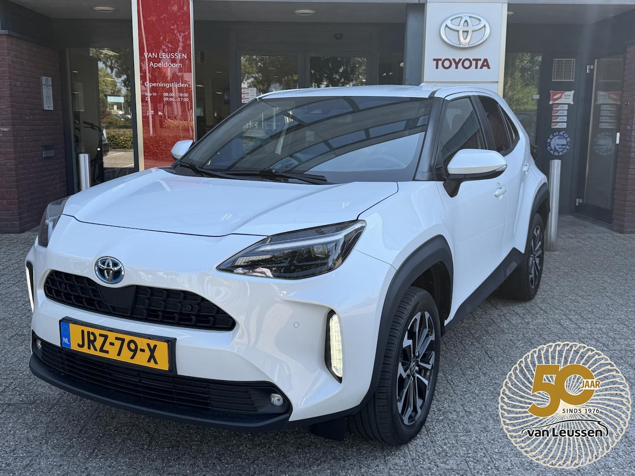 Toyota Yaris Cross - 1.5 Hybrid 115 Business Plus BLIND-SPOT TREKHAAK PARK-SENSOREN STOEL/STUURVERWARMING APPLE - AutoWereld.nl