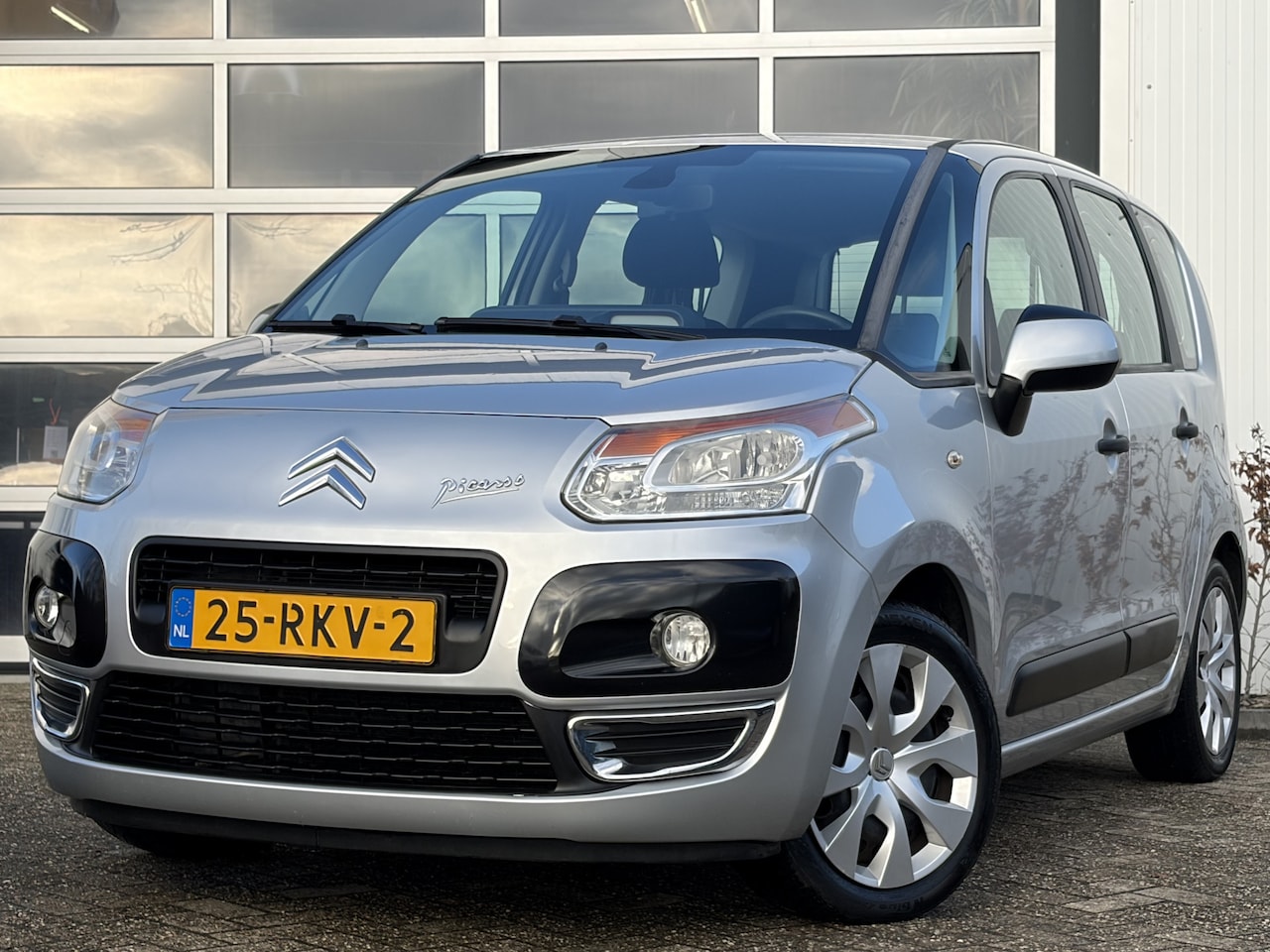 Citroën C3 Picasso - 1.6 VTi Aura 120pk | Airco automatisch | Cruise control | Elektrische ramen voor | Isofix - AutoWereld.nl