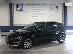 Volkswagen Golf - 1.4 TSI GTE / PANO / LEER / VOL
