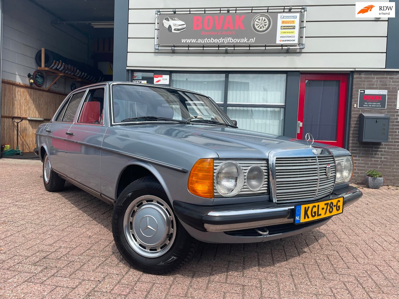 Mercedes-Benz 200-280 (W123) - 230 E Sedan - AutoWereld.nl