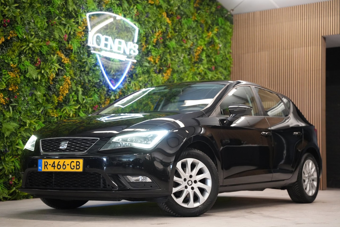 SEAT Leon - 1.2 TSI Style / LED / Cruise / Parkeersensoren / Airco - AutoWereld.nl