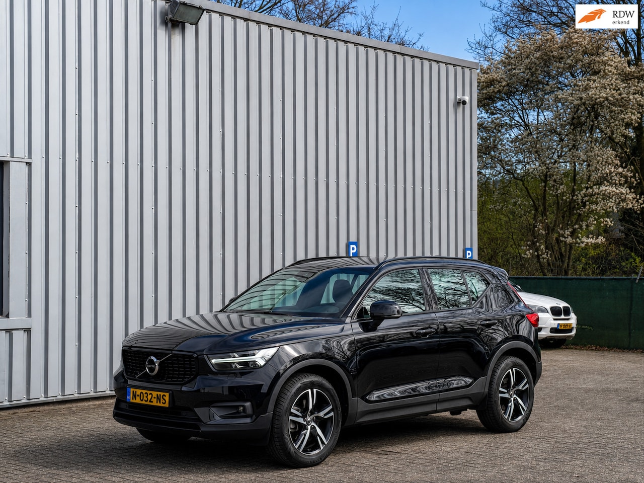 Volvo XC40 - B4 Inscription | 2.0 viercilinder | Trekhaak | ACC | Dealerhist. - AutoWereld.nl