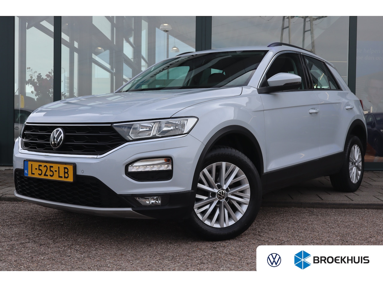 Volkswagen T-Roc - 1.5 TSI Style| TREKHAAK | AUTOMAAT | 16"LMV | Bluetooth telefoonvoorbereiding | Bots waars - AutoWereld.nl