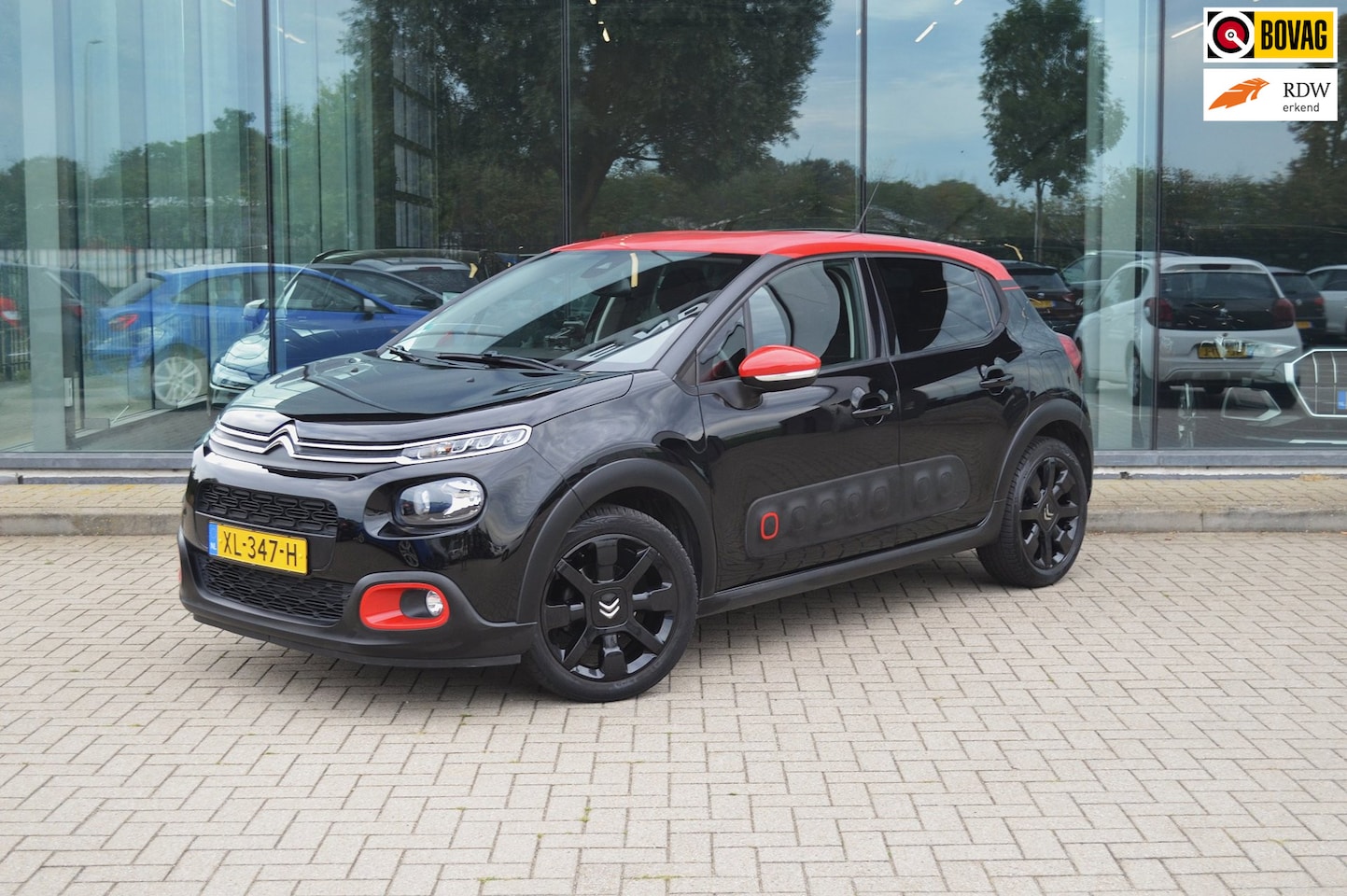 Citroën C3 - 1.2 PureTech S&S Shine | Cruise | Camera | Navi | Bluetooth - AutoWereld.nl