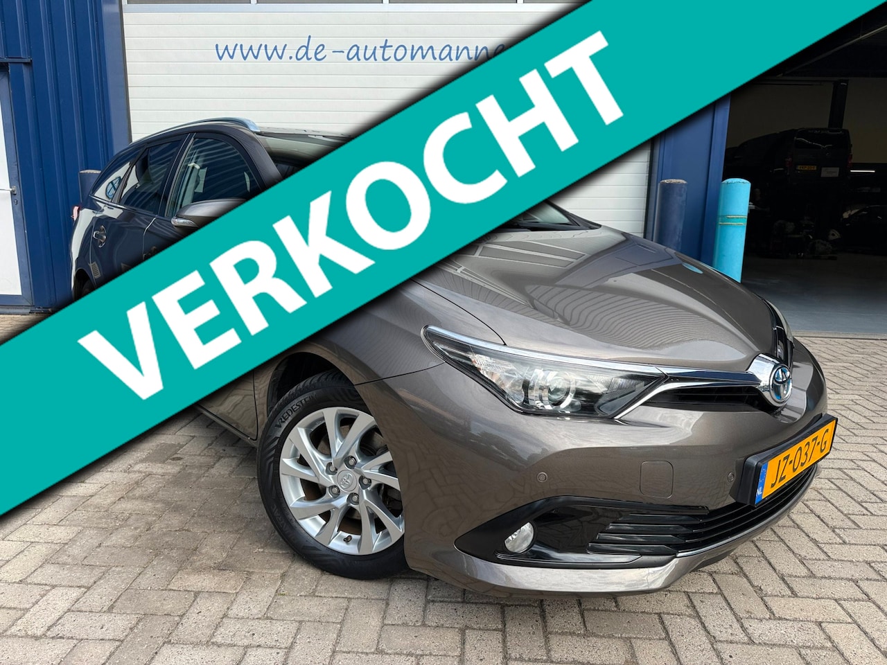 Toyota Auris Touring Sports - 1.8 Hybrid Trend automaat / ECC / CRUISE / NAVI / DAB / PDC / CAMERA - AutoWereld.nl