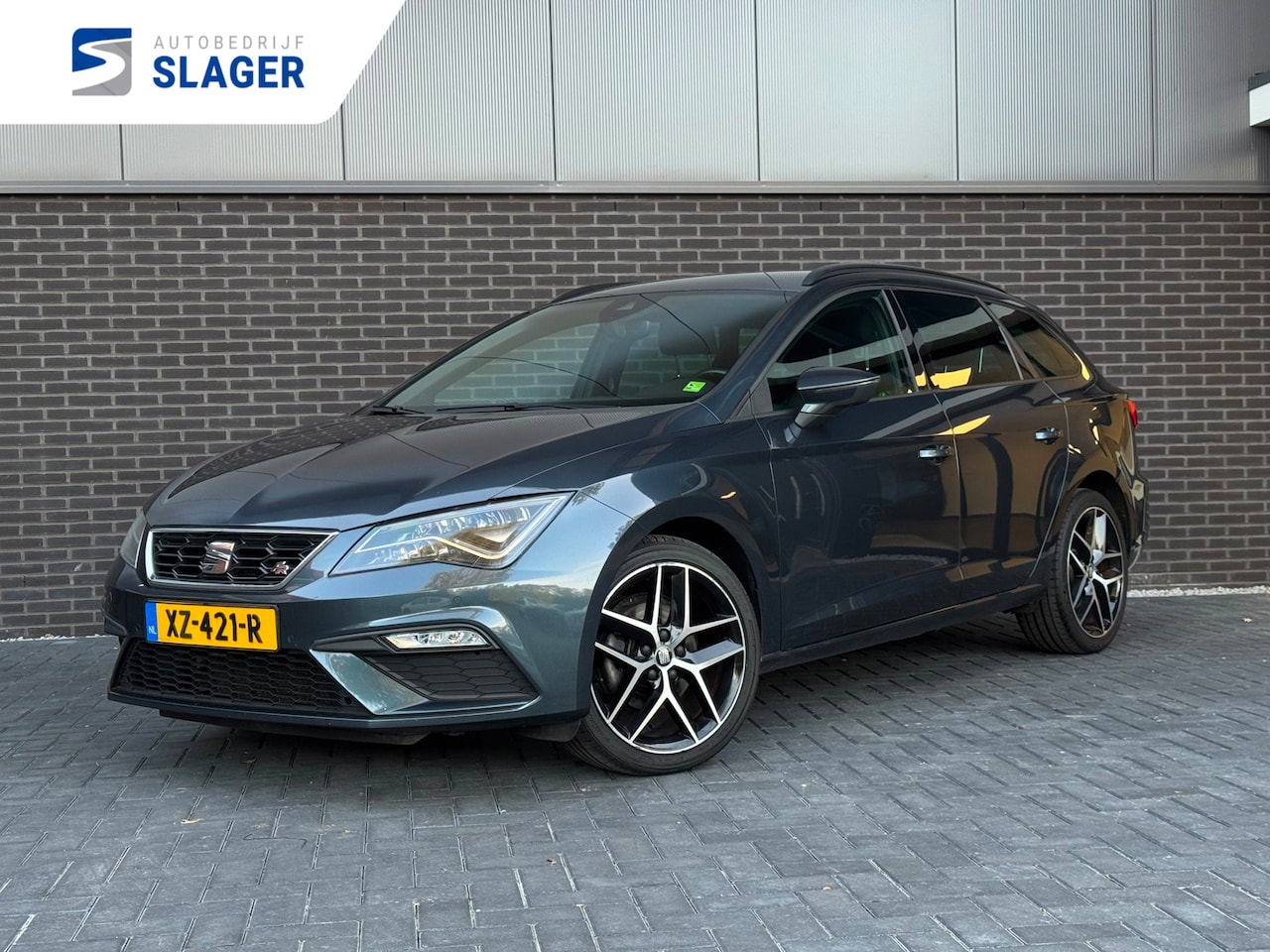 SEAT Leon ST - 1.5 TSI FR Business Intense - DSG|Dealer ond.|Trekhaak|Cruise|Navi|Carplay|DAB - AutoWereld.nl