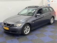 BMW 3-serie Touring - 318i / PANORAMADAK / AUTOMAAT / NETTE AUTO