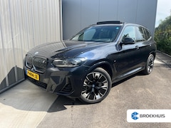 BMW iX3 - High Executive 80 kWh 286pk | Lederen bekleding | SOH 100% | Panoramadak | Elektrisch vers