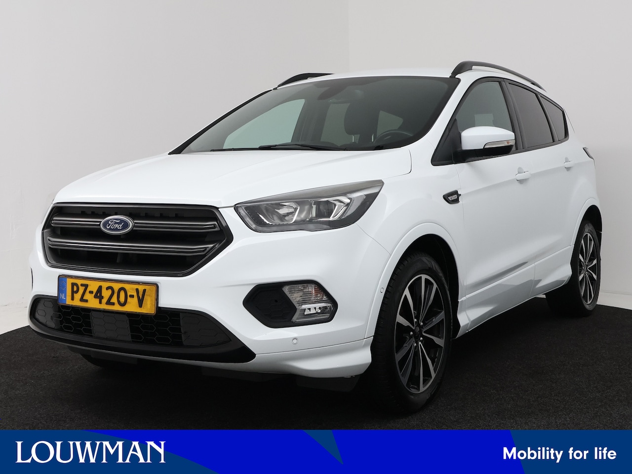 Ford Kuga - 1.5 EcoBoost ST Line | Trekhaak | 1800KG trekgewicht | Navigatie | €750-inruilpremie - AutoWereld.nl