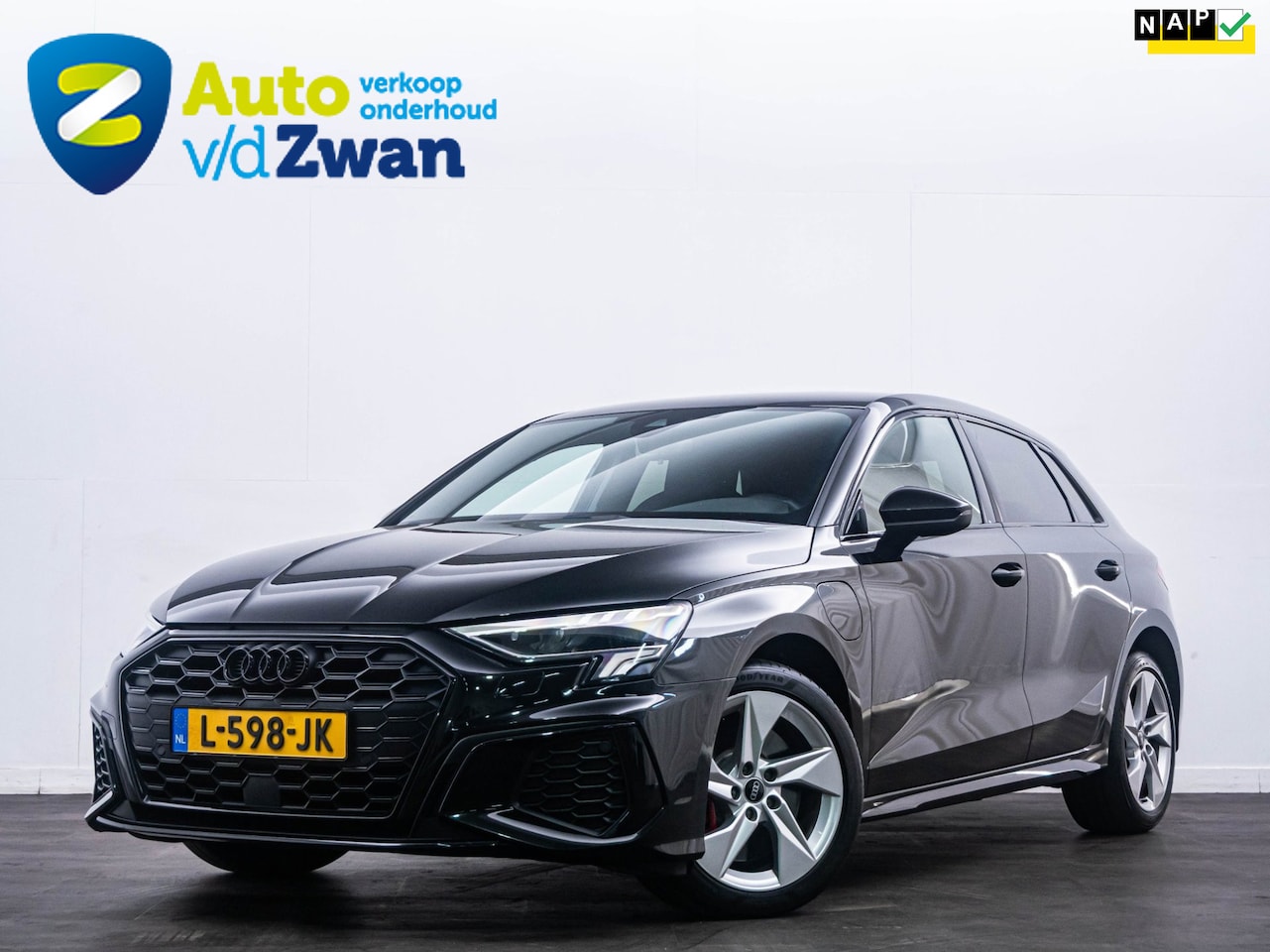 Audi A3 Sportback - 45 TFSI e S-Line ed. Competition 1e eig. - AutoWereld.nl