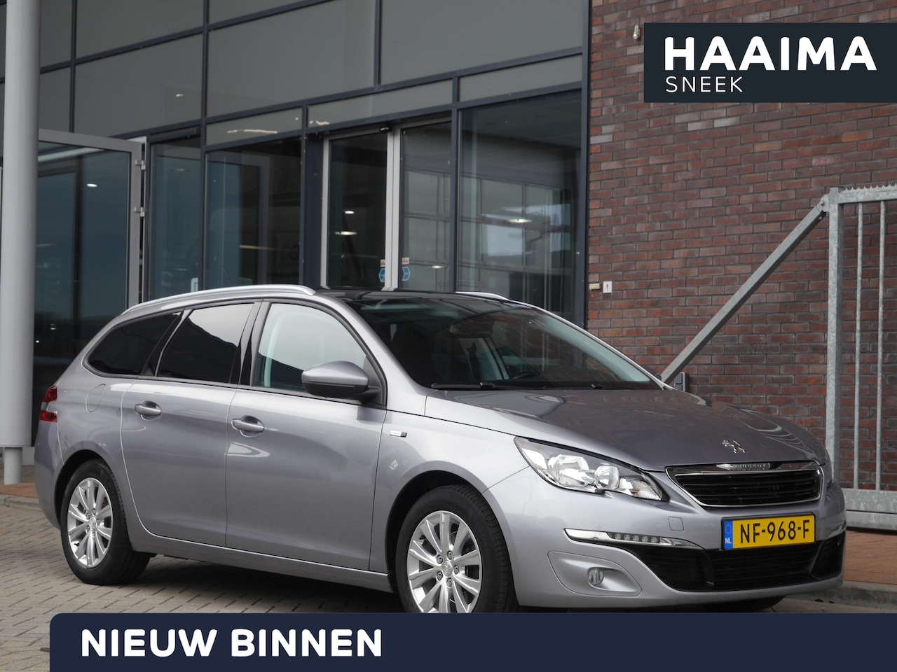 Peugeot 308 SW - 1.2 PureTech Style | 130 PK | Panoramadak | Climate control | Parkeersensoren | Lichtmetal - AutoWereld.nl