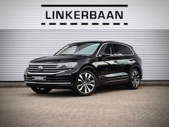 Volkswagen Touareg - 3.0 TSI eHybrid 4Motion Elegance | Panoramadak | Massage | Trekhaak | 21 inch |