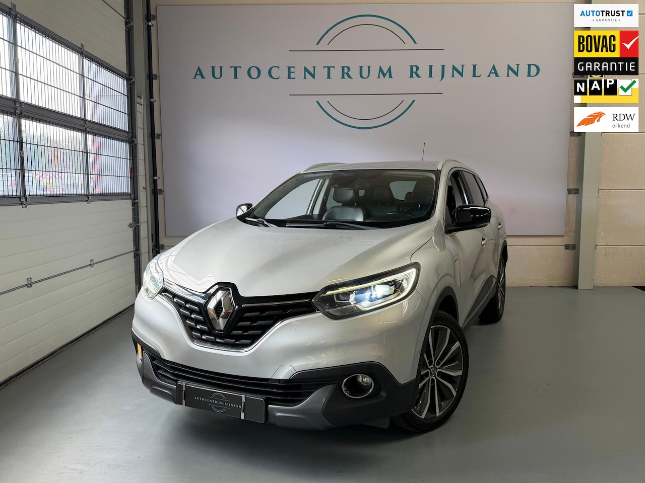 Renault Kadjar - 1.2 TCe Bose Camera, carplay, Navi, Leer - AutoWereld.nl