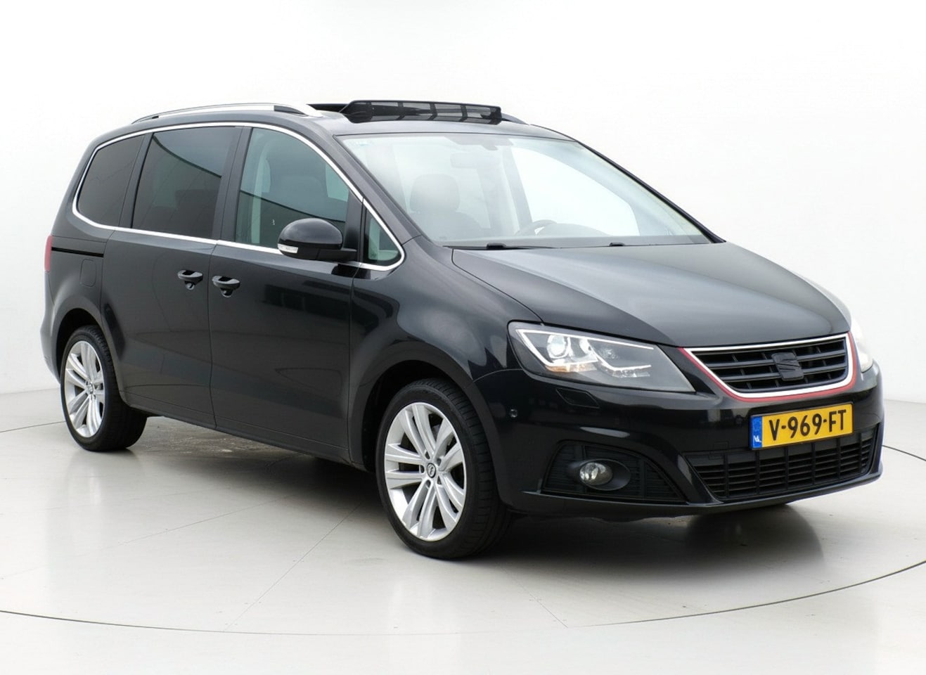 SEAT Alhambra - |Automaat|Xenon|Pano|Alcantara|Camera|Cruise - AutoWereld.nl