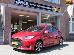 Toyota Yaris - 1.5 Hybrid 115 Dynamic Comfort Pack Dode hoek, sensoren voor en achter