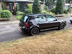 Volkswagen Golf - 1.6-16V Comfortline
