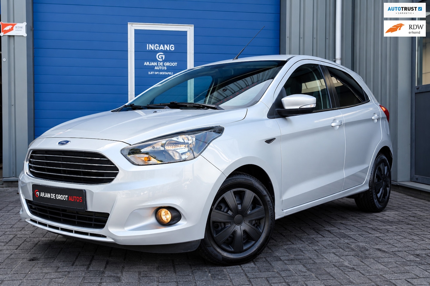 Ford Ka - 1.2 86PK Cool & Sound Airco Bleutooth Parkeersensoren - AutoWereld.nl