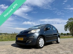 Peugeot 107 - 1.0-12V Black & Silver, BJ 2012, Airco, Zuinig