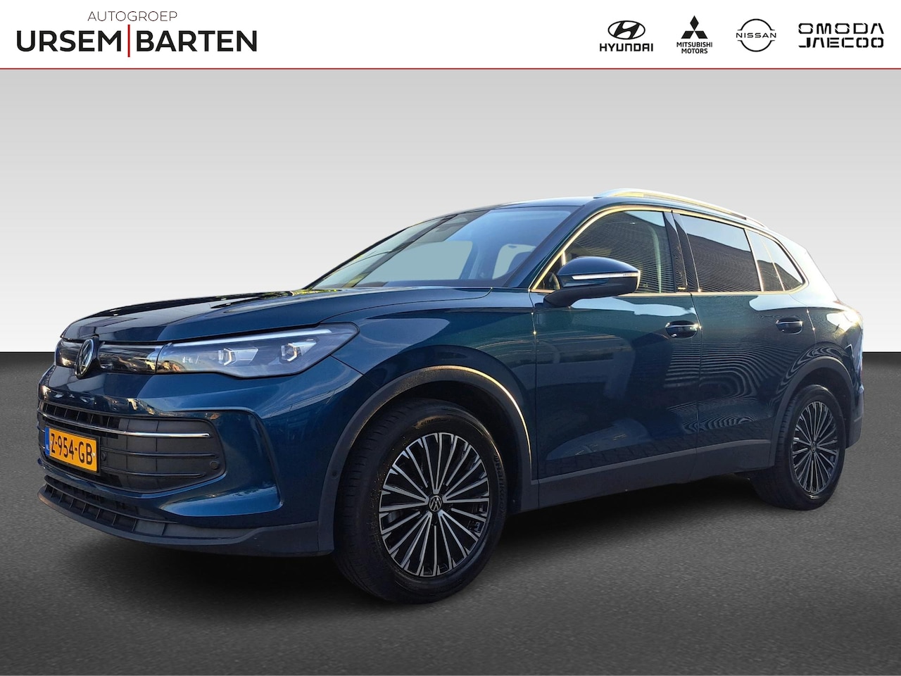 Volkswagen Tiguan - {} {} {1.5 eTSI Life Edition} | 'App-Connect' draadloze smartphone integratie | 'Life' bek - AutoWereld.nl
