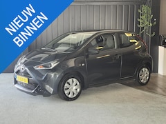 Toyota Aygo - 1.0 VVT-i x | Lage KM (NAP) | LED verlichting | Hill Hold Functie | start/stop systeem |