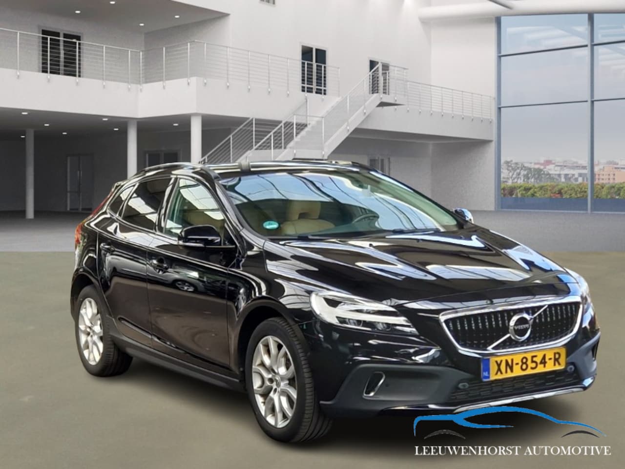 Volvo V40 Cross Country - 1.5 T3 Polar+ Luxury 1.5 T3 Polar+ Luxury, AUTOMAAT, leer, panodak, navi, clima, cruise, NL-dealerauto - AutoWereld.nl