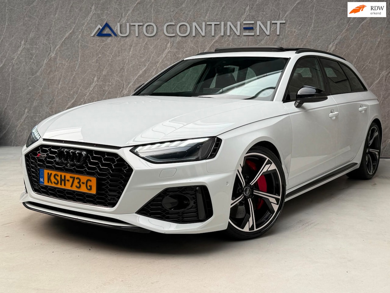 Audi A4 Avant - 2.9 TFSI RS 4 quattro / Keramisch / Dealer Onderhouden - AutoWereld.nl