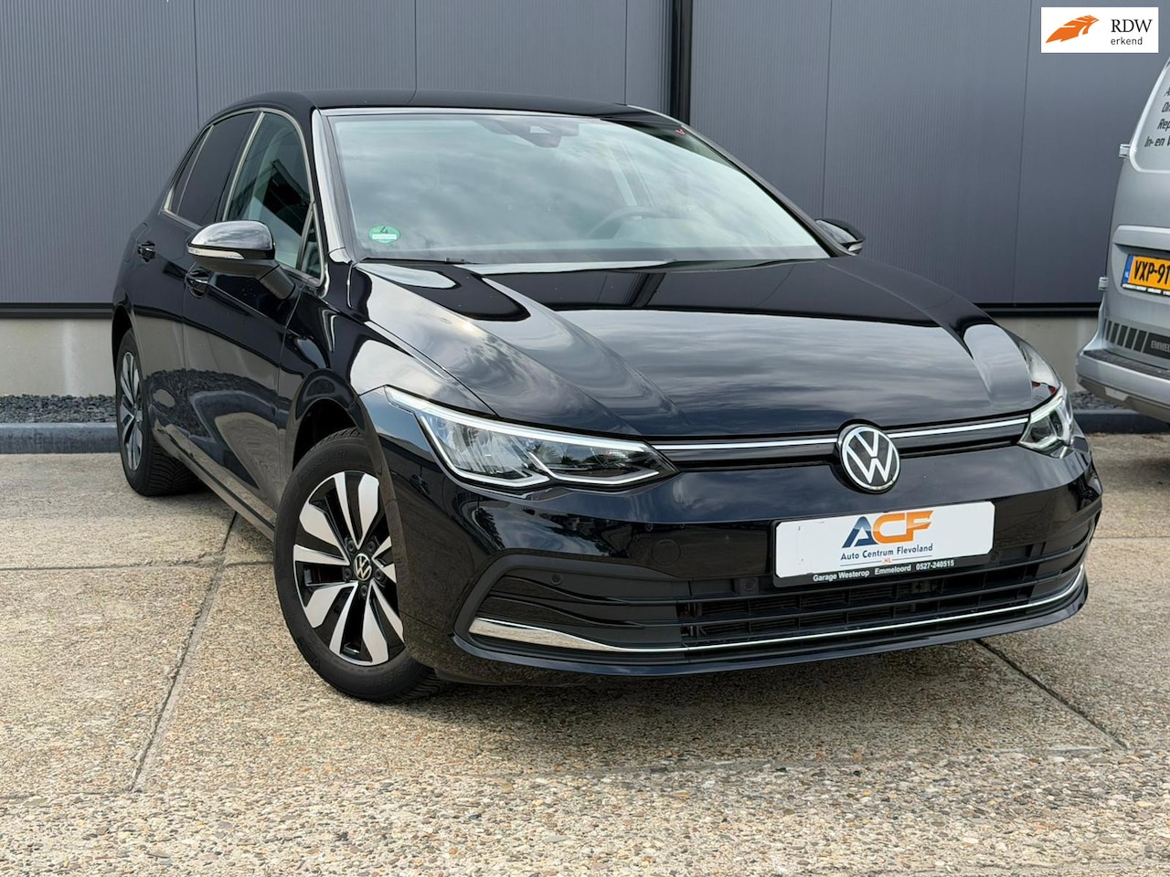 Volkswagen Golf - 2.0 TDI 116 PK LIFE / NAVIGATIE / STOELVERW. / STUURVERW./ CARPLAY ENZ... - AutoWereld.nl